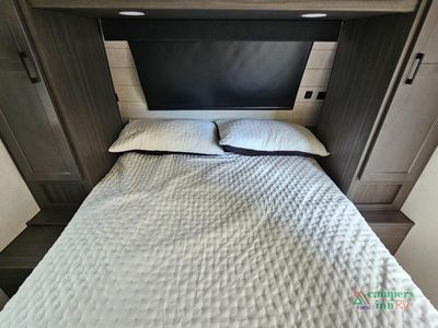 2026 Venture RV SportTrek - Photo 43