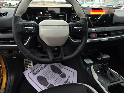 2026 Kia K4 — photo 12 view