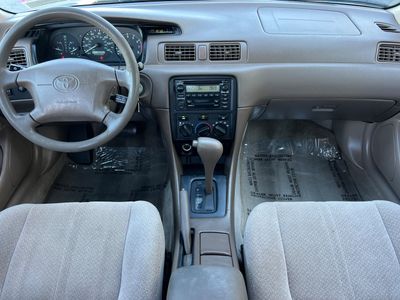 2000 Toyota Camry - Photo 3