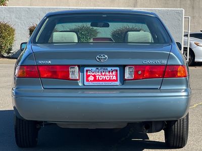 2000 Toyota Camry - Photo 8