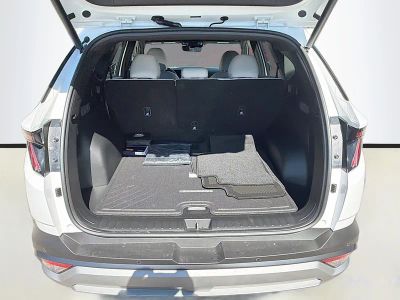 2026 Hyundai TUCSON — photo 12 view