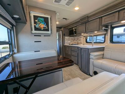 2021 Thor Motor Coach Omni - Photo 23