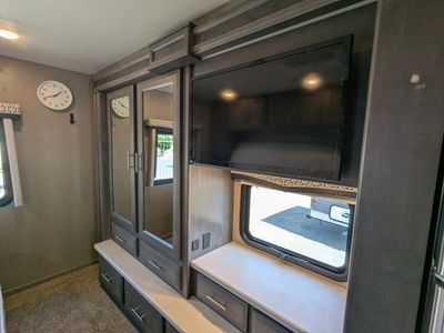 2021 Thor Motor Coach Omni - Photo 7