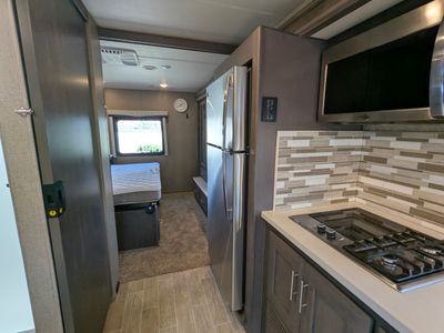 2021 Thor Motor Coach Omni - Photo 11