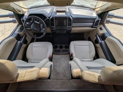 2021 Thor Motor Coach Omni - Photo 19