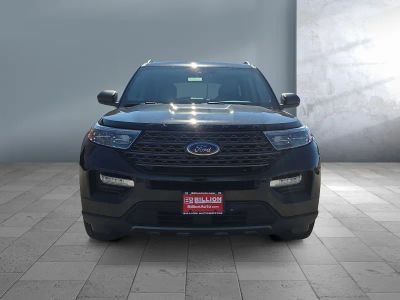 2021 Ford Explorer - Photo 2