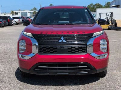 2023 Mitsubishi Outlander - Photo 8