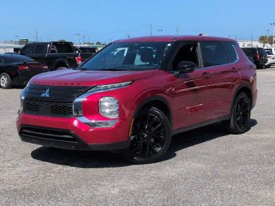 2023 Mitsubishi Outlander - Photo 1