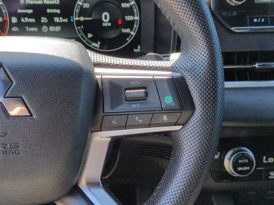 2023 Mitsubishi Outlander - Photo 17
