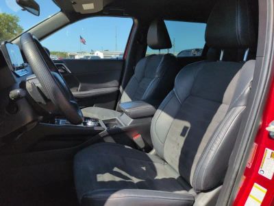 2023 Mitsubishi Outlander - Photo 12