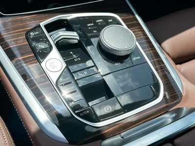 2026 BMW X5 — photo 13 view