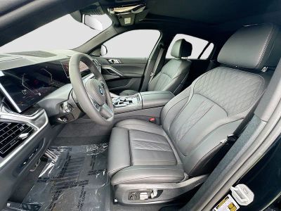 2027 BMW X6 — photo 14 view