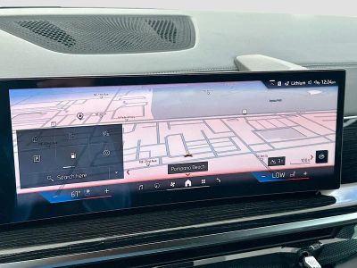 2027 BMW X6 — photo 9 view