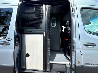 2026 Airstream Interstate - Photo 11