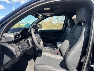 2026 Toyota 4Runner — photo 14 view