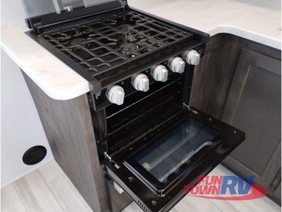 2025 Keystone RV Fuzion Impact Edition - Photo 21