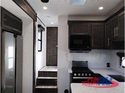 2025 Keystone RV Fuzion Impact Edition - Photo 18