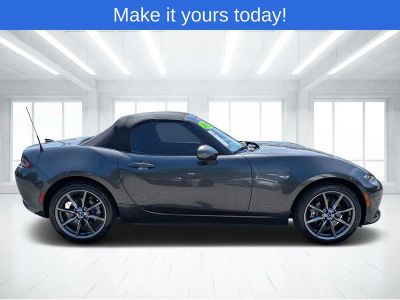 2022 Mazda MX-5 Miata — side profile view