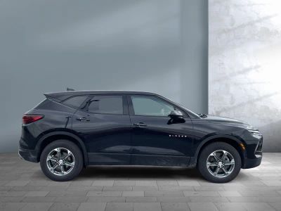 2025 Chevrolet Blazer — photo 7 view