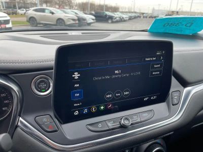 2025 Chevrolet Blazer — photo 12 view