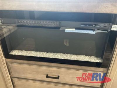 2023 Venture RV SportTrek Touring Edition - Photo 47