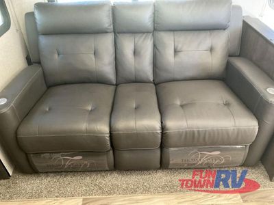 2023 Venture RV SportTrek Touring Edition - Photo 29