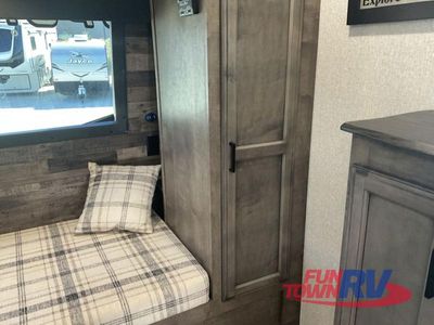 2023 Venture RV SportTrek Touring Edition - Photo 48