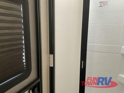 2023 Venture RV SportTrek Touring Edition - Photo 38