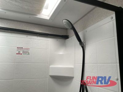 2023 Venture RV SportTrek Touring Edition - Photo 39