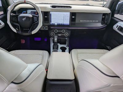 2024 Ford Bronco — photo 11 view