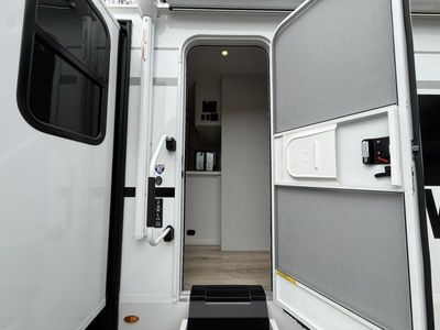 2026 Winnebago Thrive - Photo 17