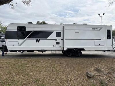2026 Winnebago Thrive - Photo 5