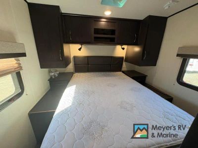 2017 Highland Ridge RV Highlander - Photo 22