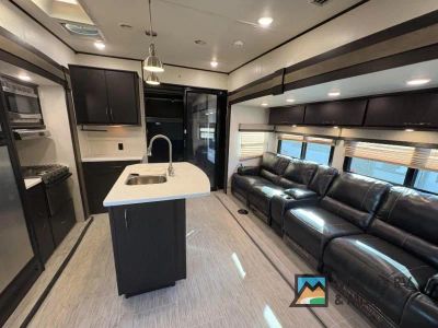 2017 Highland Ridge RV Highlander - Photo 9