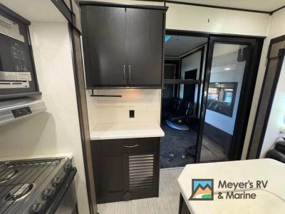 2017 Highland Ridge RV Highlander - Photo 14