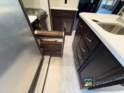 2017 Highland Ridge RV Highlander - Photo 13