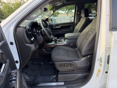 2023 Chevrolet Silverado 1500 — photo 17 view