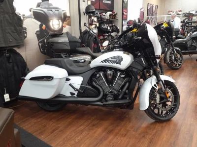 2025 Indian Motorcycle® CHIEFTAN P — front three-quarter view