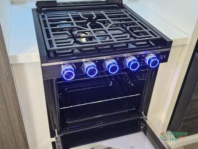 2026 Venture RV SportTrek Touring Edition — photo 21 view