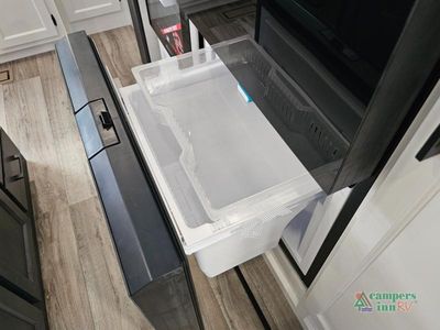 2026 Venture RV SportTrek Touring Edition — photo 26 view