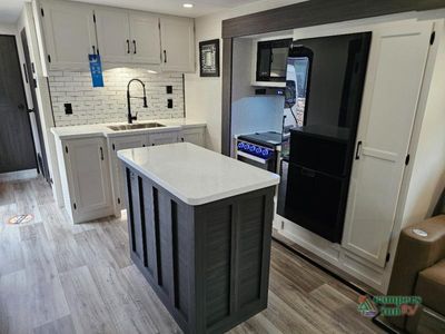 2026 Venture RV SportTrek Touring Edition — photo 13 view