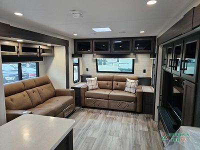 2026 Venture RV SportTrek Touring Edition — photo 37 view