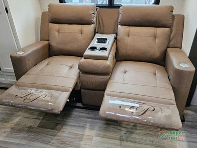 2026 Venture RV SportTrek Touring Edition — photo 40 view