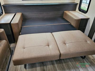 2026 Venture RV SportTrek Touring Edition — photo 44 view