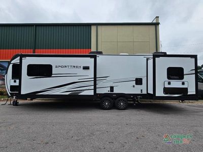 2026 Venture RV SportTrek Touring Edition — interior view