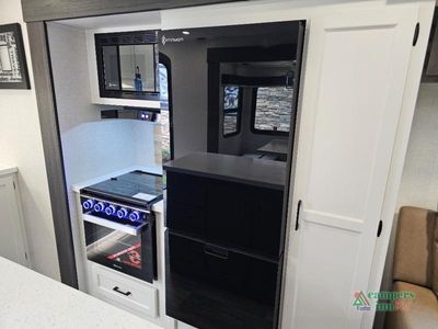 2026 Venture RV SportTrek Touring Edition — photo 19 view