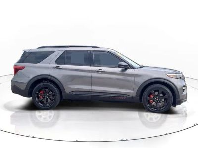 2023 Ford Explorer — interior view