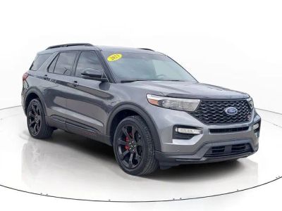 2023 Ford Explorer — rear three-quarter view