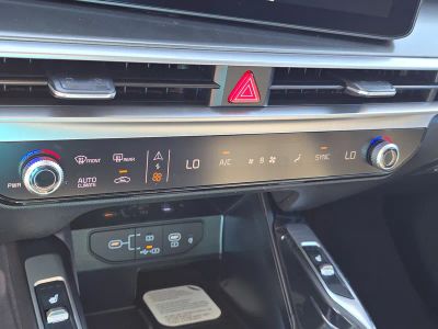 2026 Kia Sorento — photo 26 view