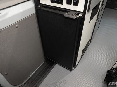 2026 Winnebago Revel Sport - Photo 14